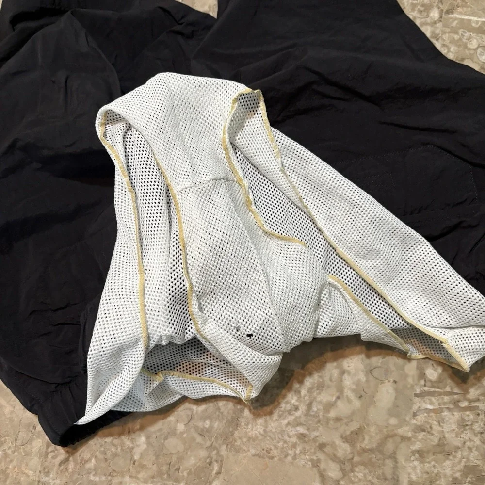 Vintage Marlboro Shorts Mens XL Black Nylon Belted Lined Hiking Climbing